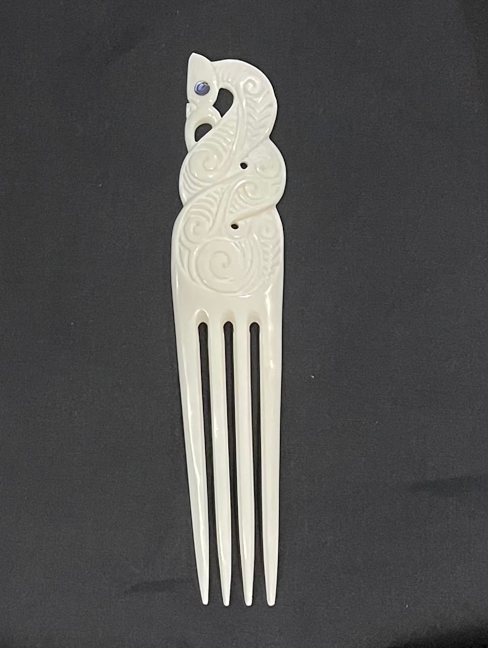 Bone Heru Manaia Extra Large