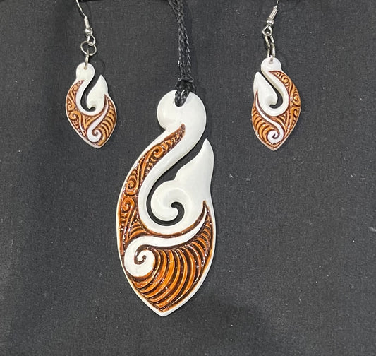 Hei Matau Set - Bone Necklace & Earrings