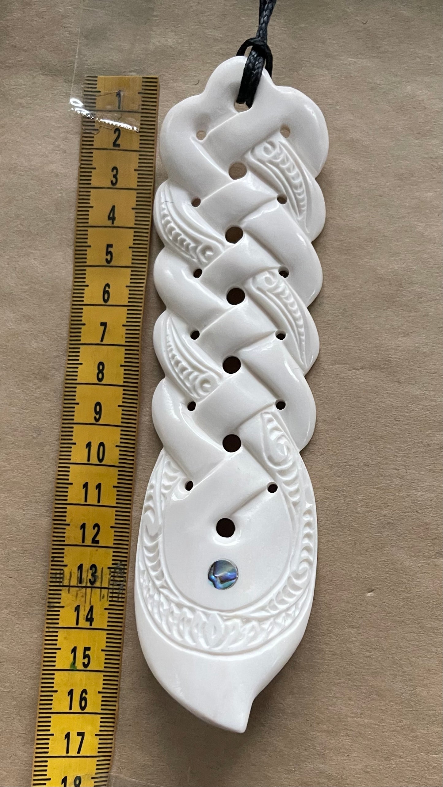 Bone Necklace - Maori Bone Carving - Bone Carved Necklaces