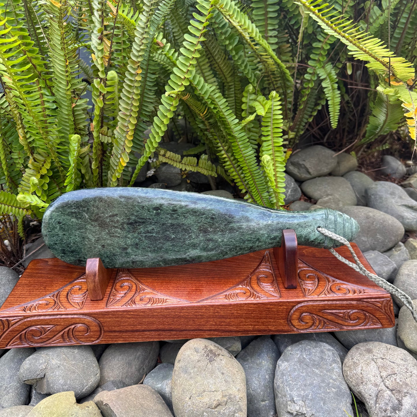 Large Pounamu Mere 2