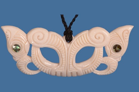 Bone Pekapeka Pendant - Bone Carving