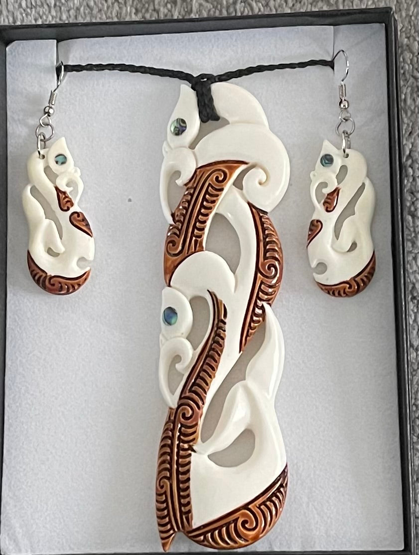 Bone Manaia Set - Bone Necklace & Earrings