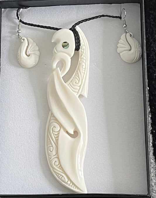 Bone Manaia Set - Bone Necklace & Earrings