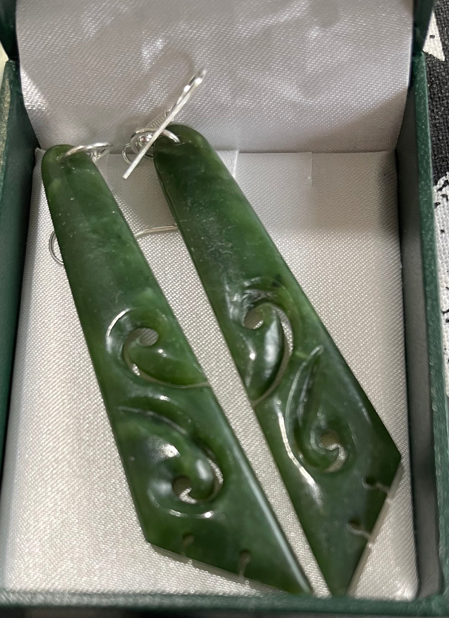 Greenstone Earrings NZ - Pounamu Earrings - Toki Pounamu