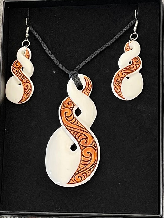 Bone Pikorua Twist  - Bone Necklace - Bone Earrings