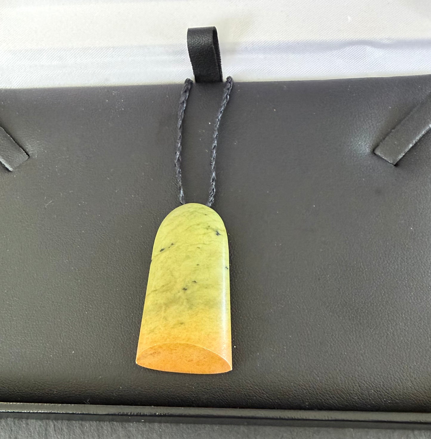 Flower jade Toki Greenstone Necklace