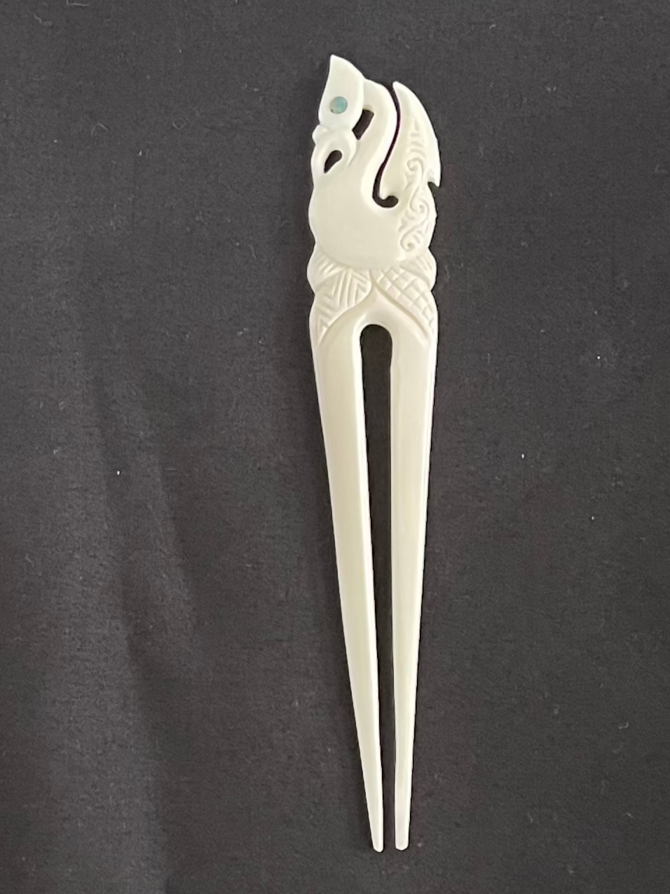 Bone Heru Manaia Prong