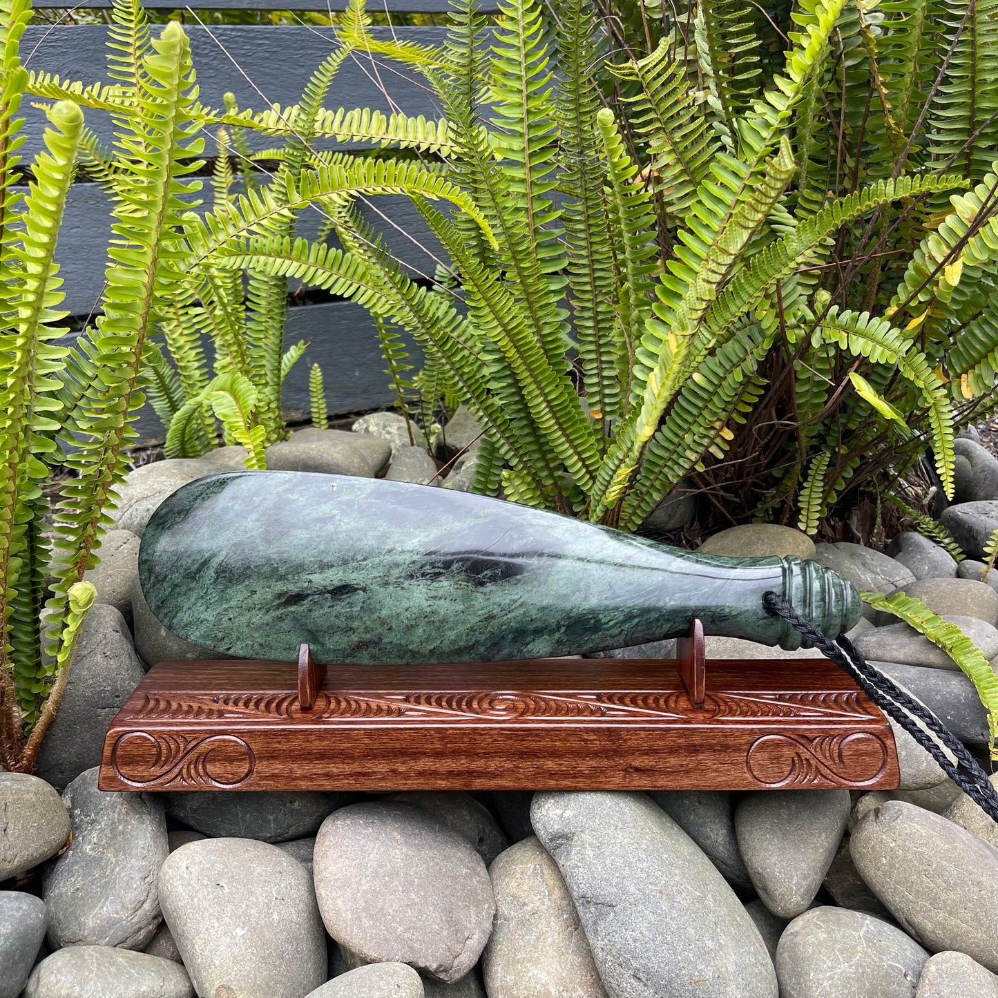 Pounamu Mere - Maori Mere - Greenstone Patu - Mere