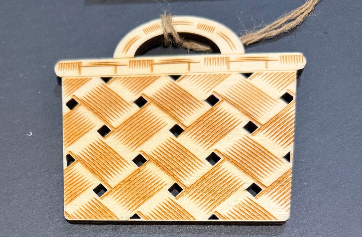 Large Wooden hanging Kete