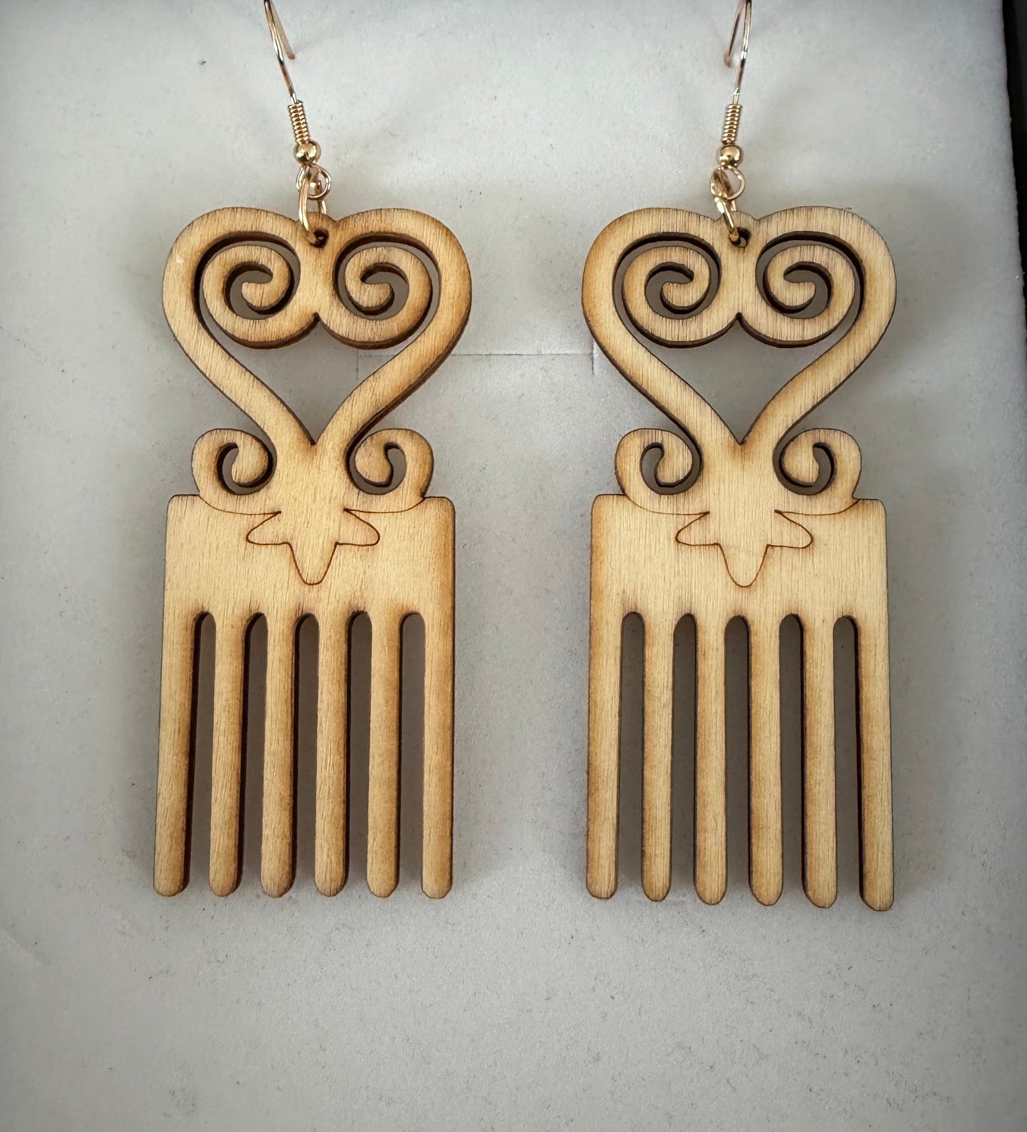 Wooden heru earrings