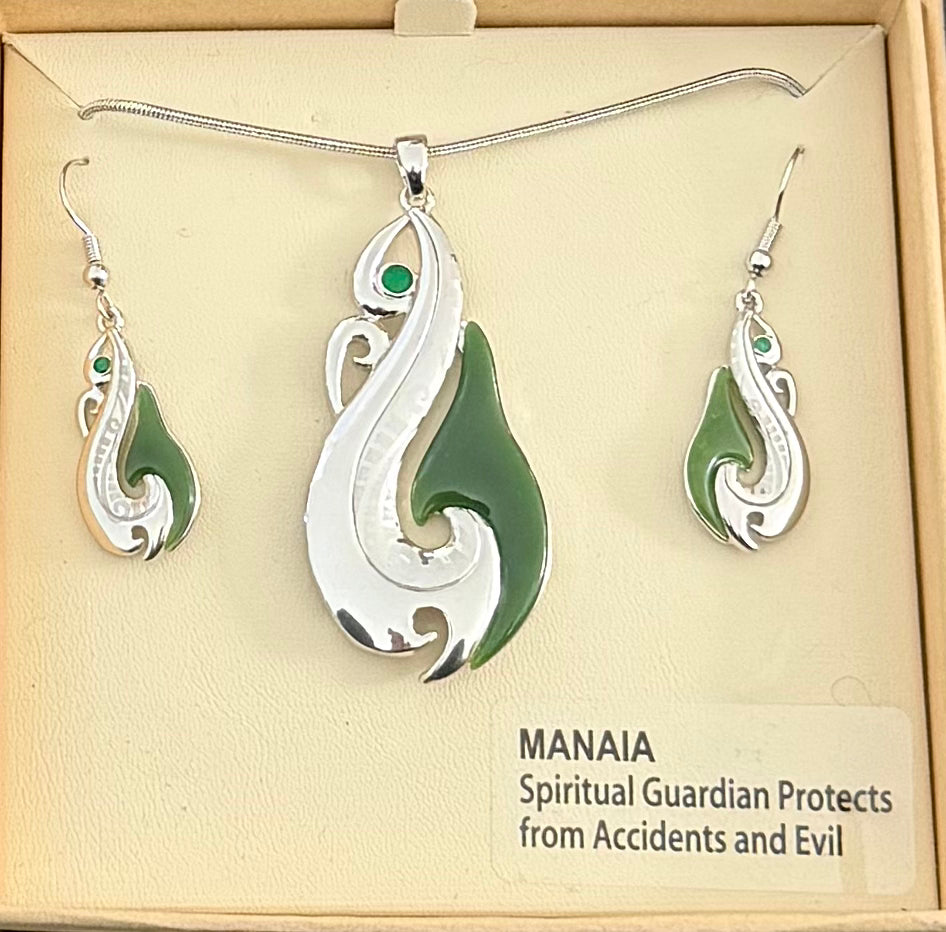 Jade Manaia Necklace Set