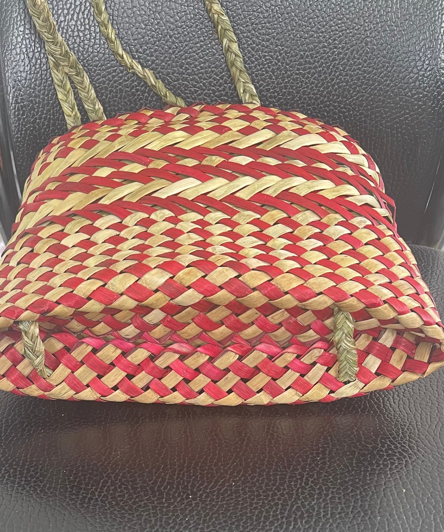 Flax Kete - Red and Natural