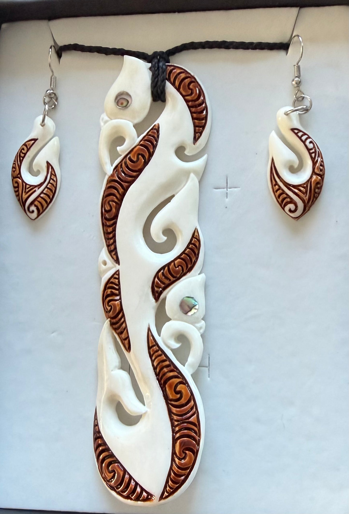 Bone Manaia Set - Bone Necklace & Earrings