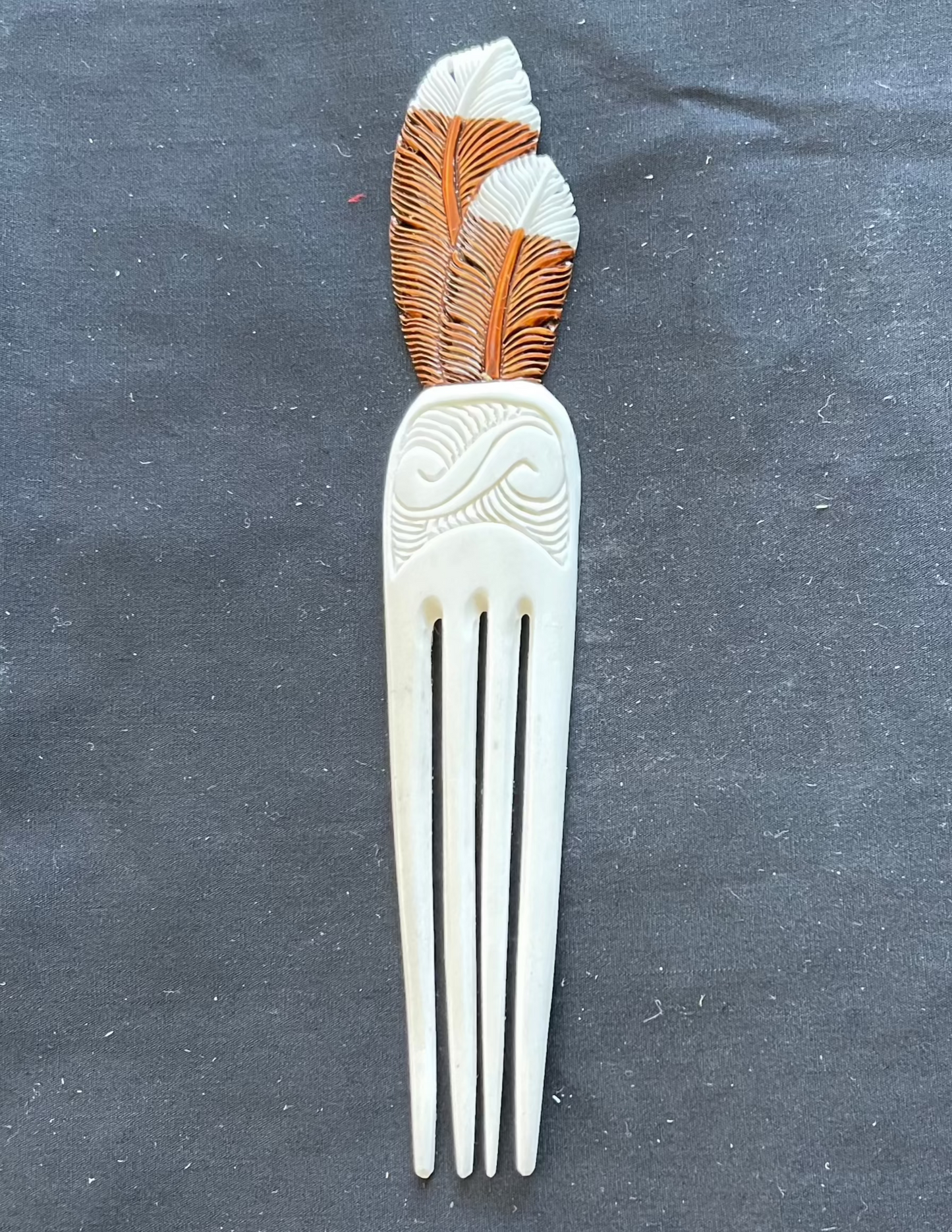 Bone Heru Huia Feather Large