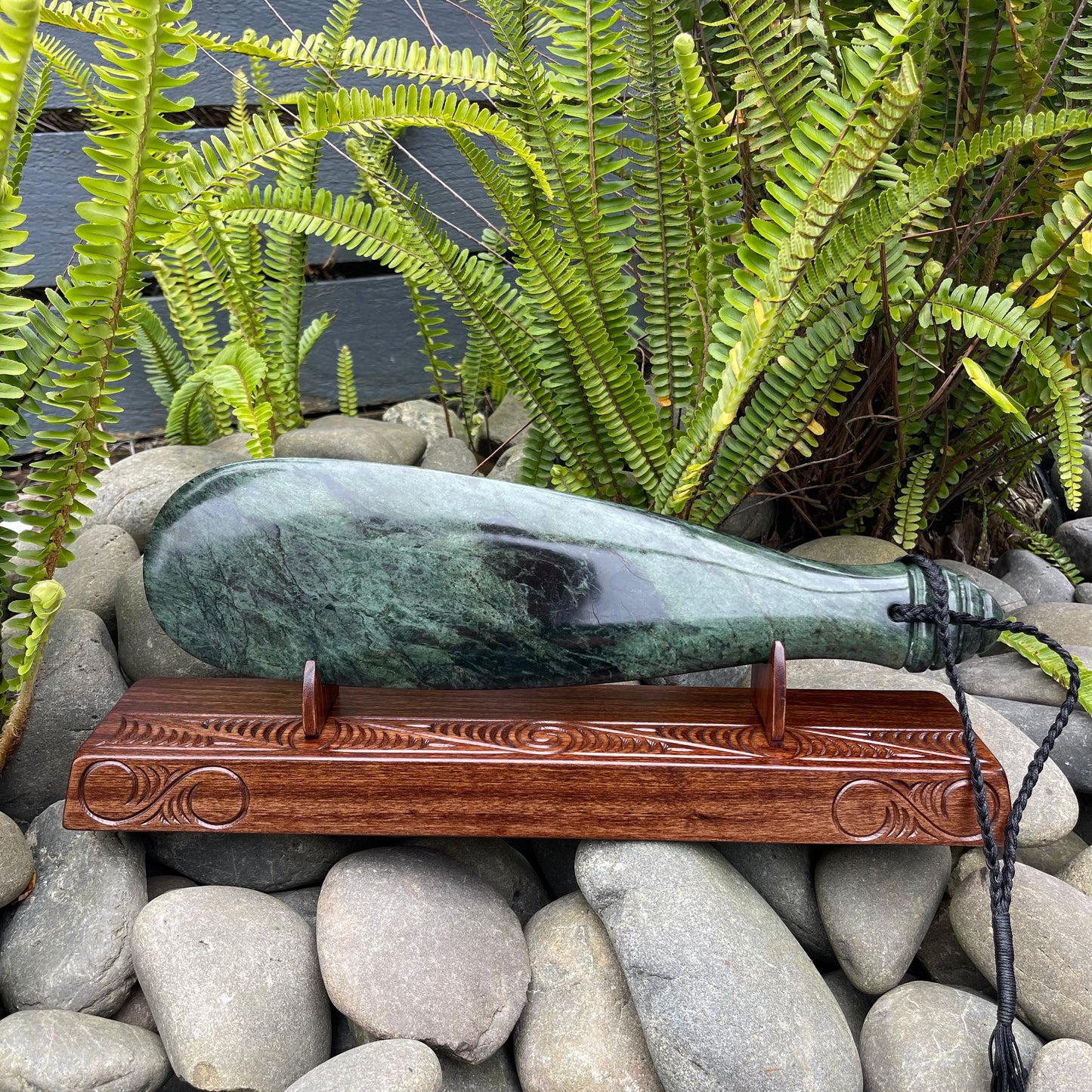 Pounamu Mere - Maori Mere - Greenstone Patu - Mere