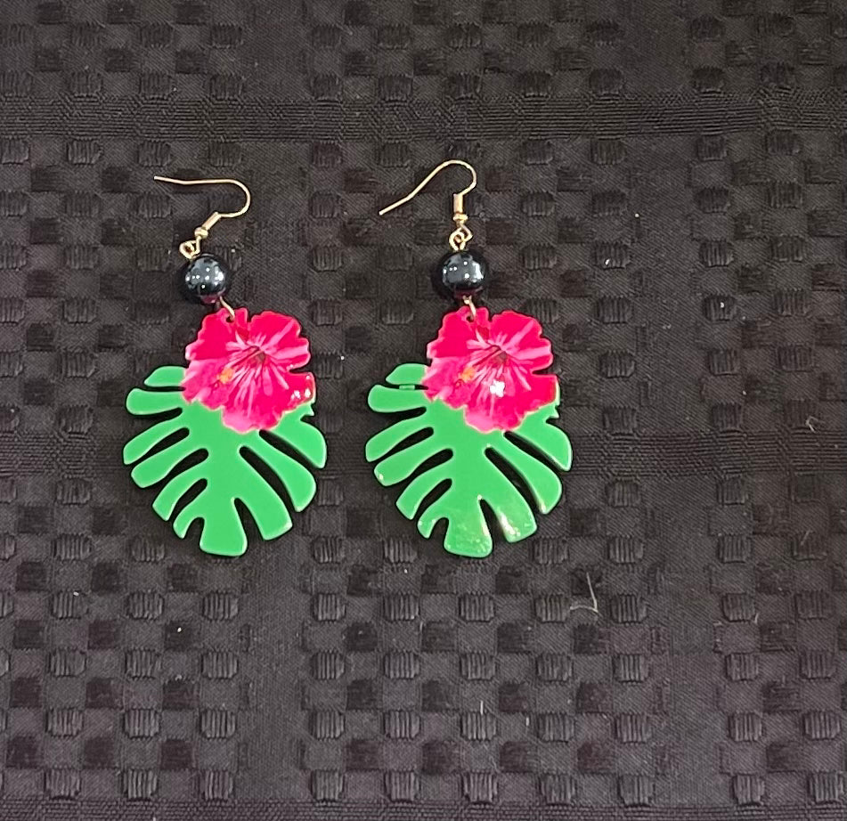 Island Design Earring