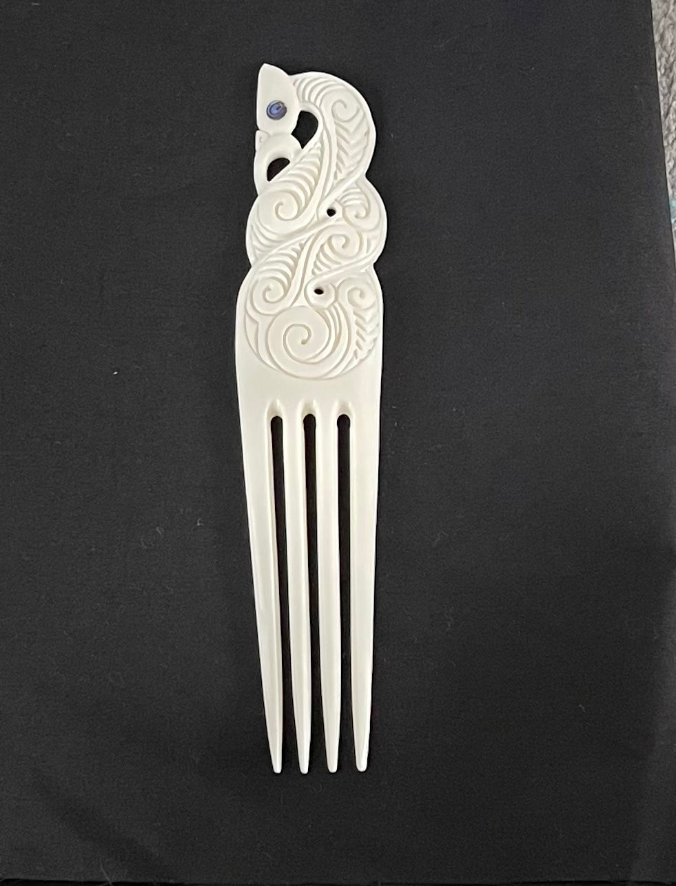 Manaia Twist Largest - Bone Heru