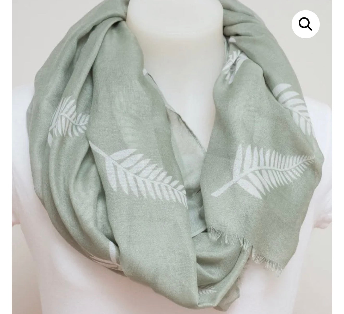 Maori Design Scarve sage green