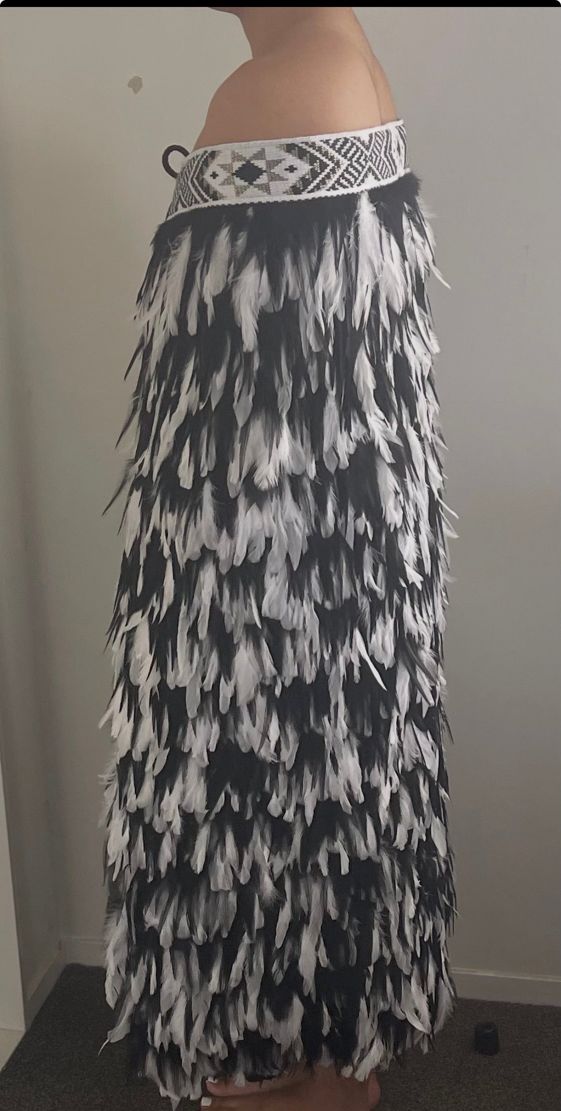 Korowai - Black and White Coque & Hen With Black White and Gold Flex Band