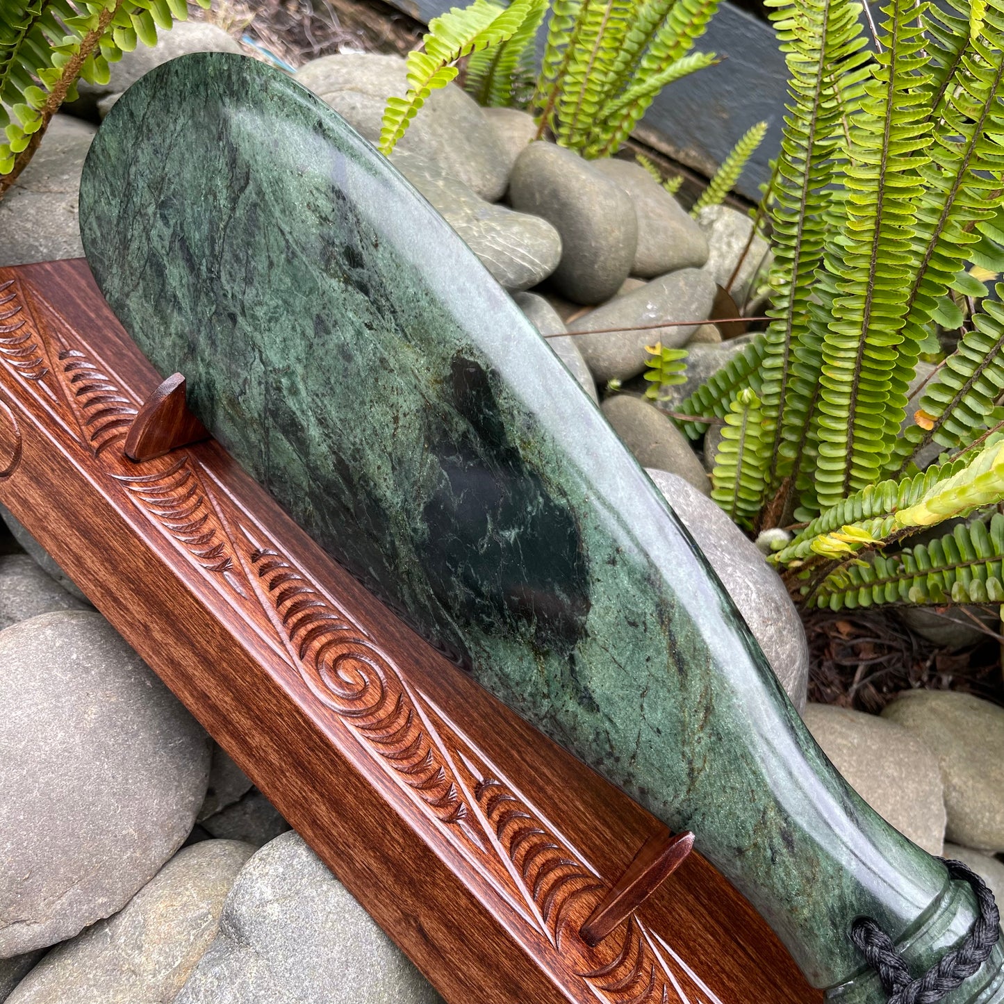 Pounamu Mere - Maori Mere - Greenstone Patu - Mere
