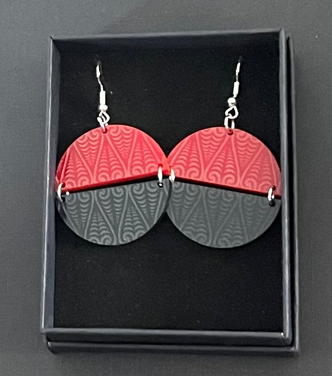 Kowhaiwhai symmetry acrylic Earrings red and black