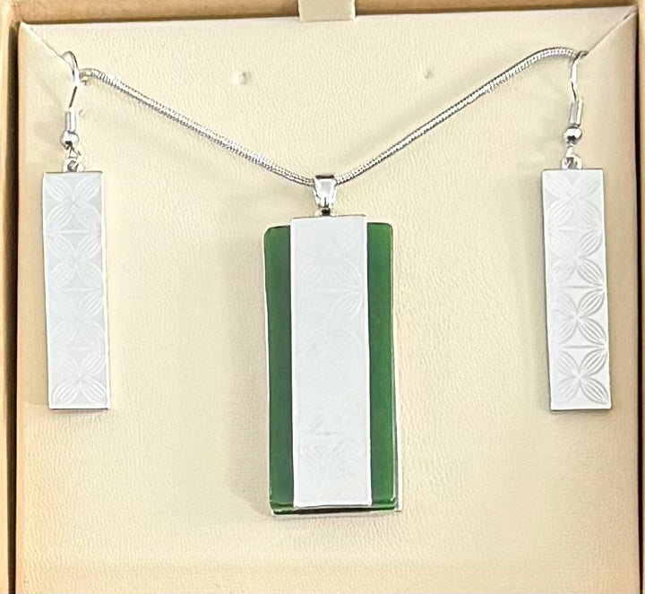 Jade Toki Necklace and Earrings