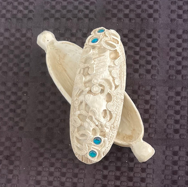 Small Polystone Waka Huia Feather Box
