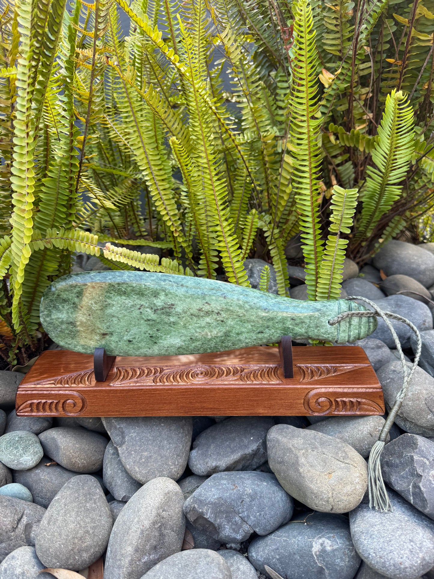 Pounamu Mere