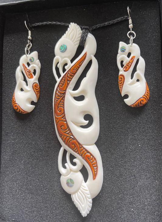 Bone Manaia Set - Bone Necklace & Earrings