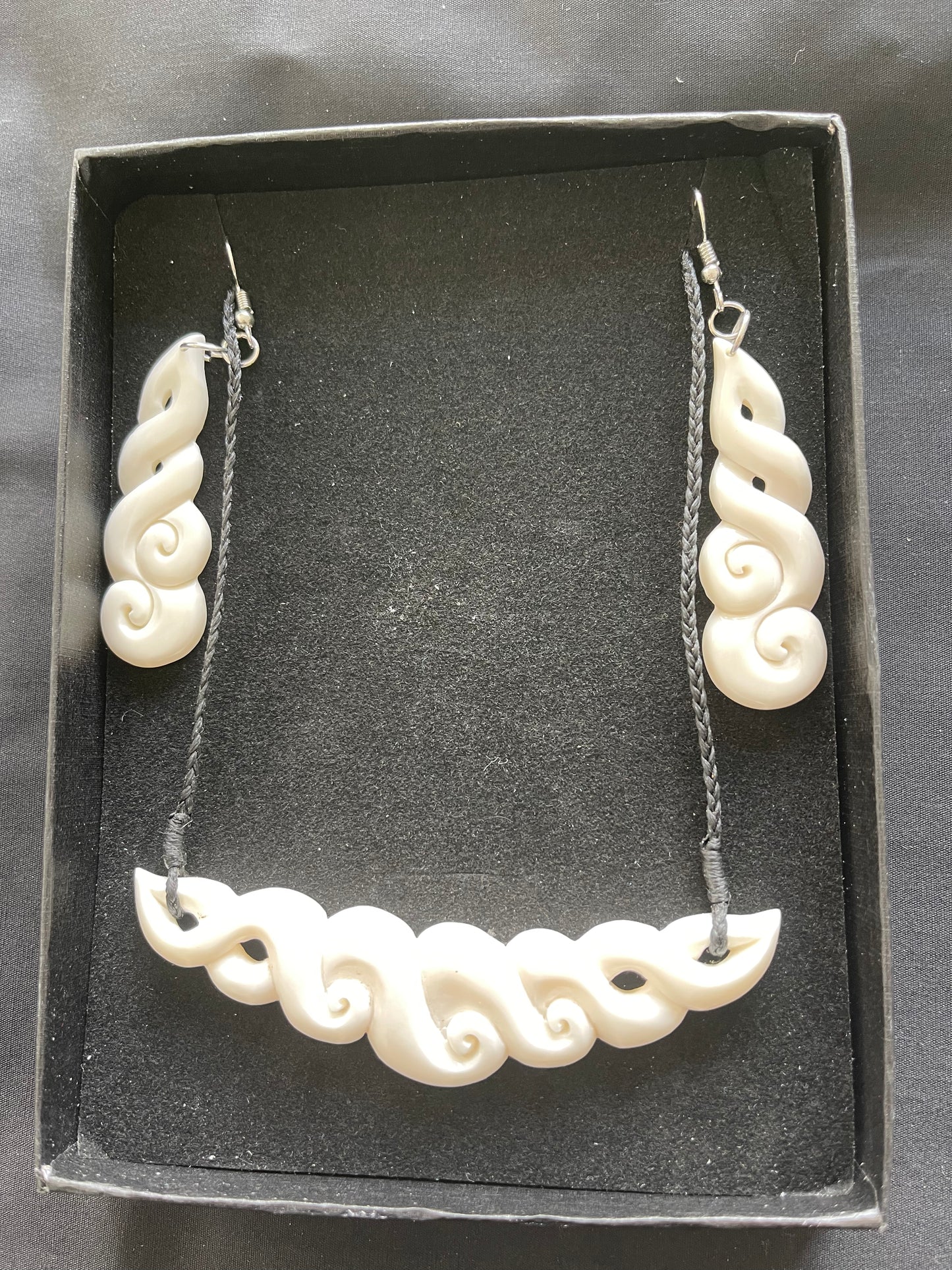 Bone twist koru Set - Bone Necklace & Earrings