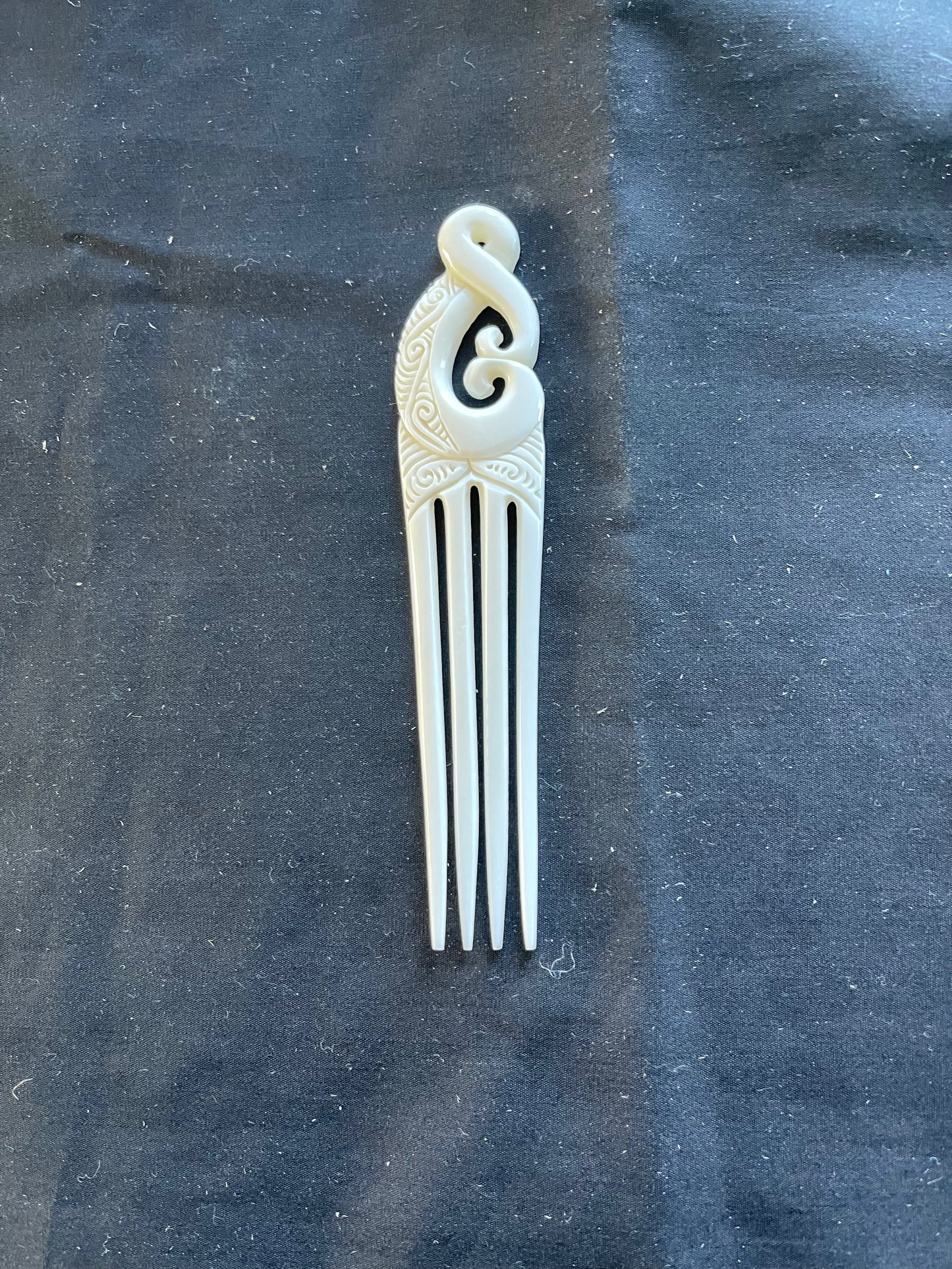 Bone Heru Koru Twist 4 Prong Small