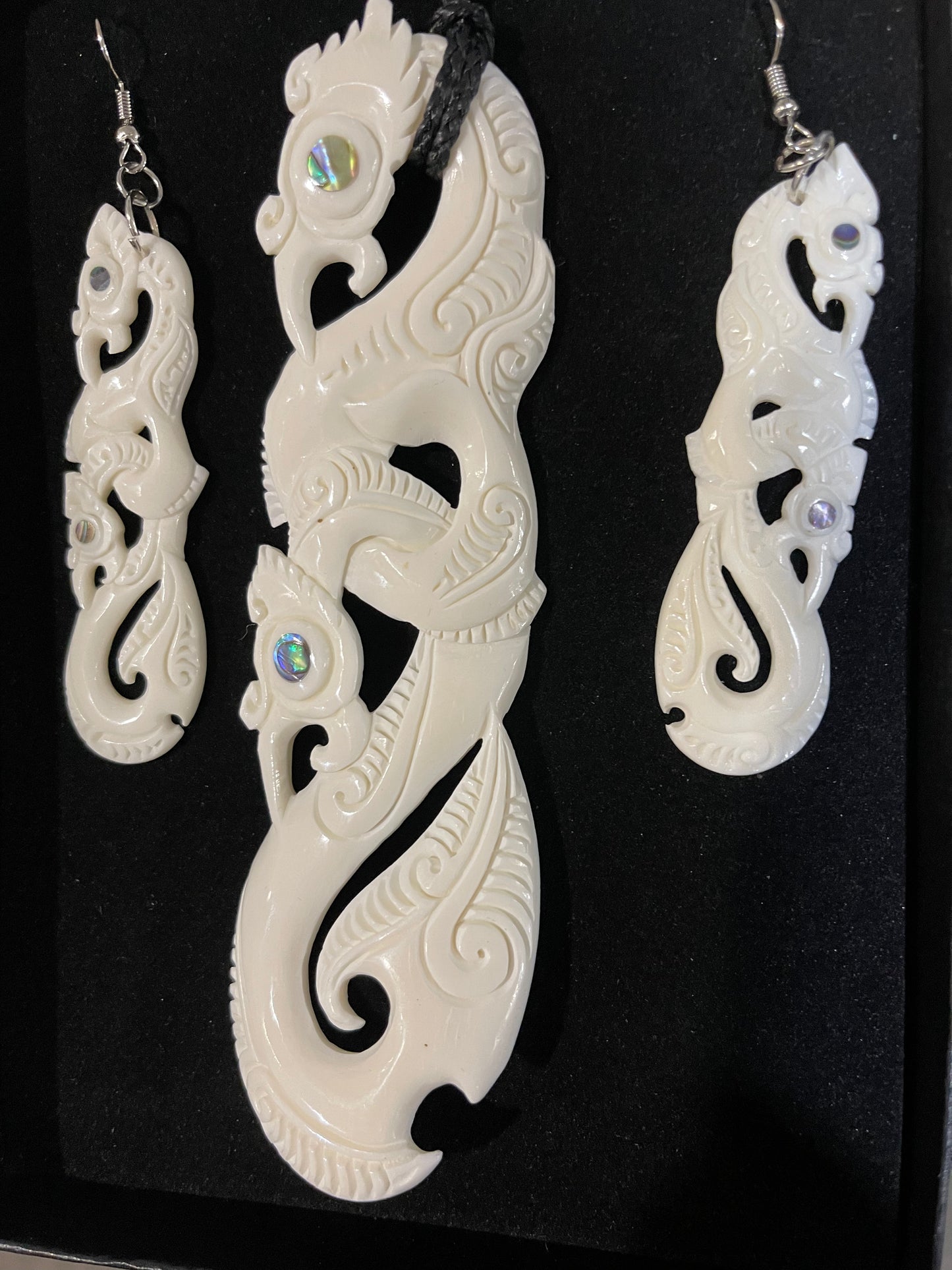 Bone Double Manaia Set - Bone Necklace & Earrings