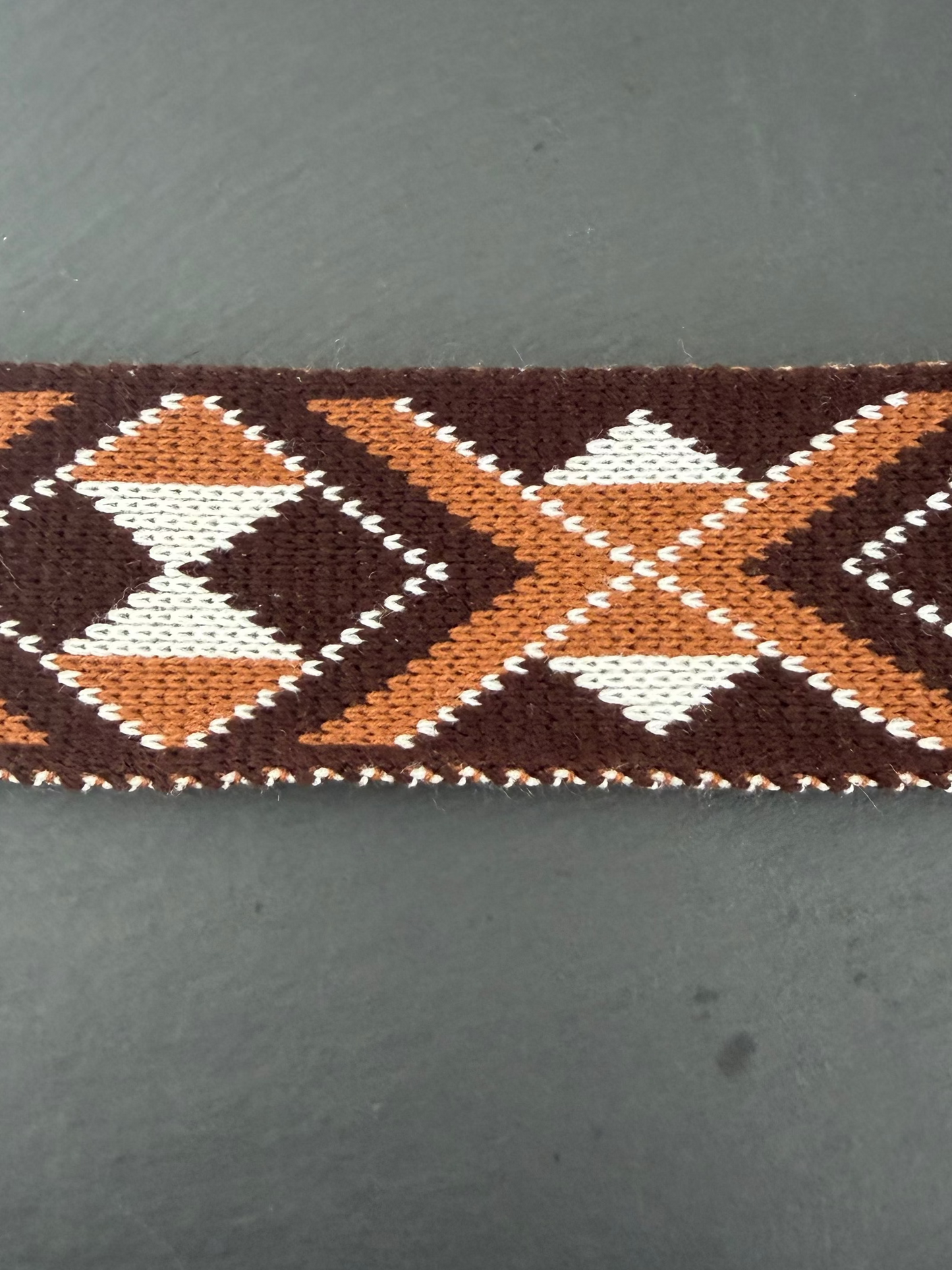 Chocolate tan and White Pātiki 2.5inch - Taniko Band