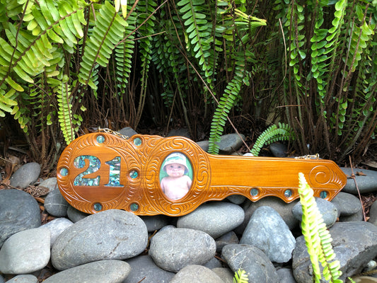 Pāua 21 with Photo - 21st Keys
