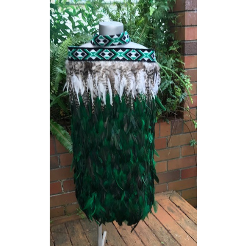 Huruwhenua - Kakahu Clothing - Maori Korowai - Maori Cloak