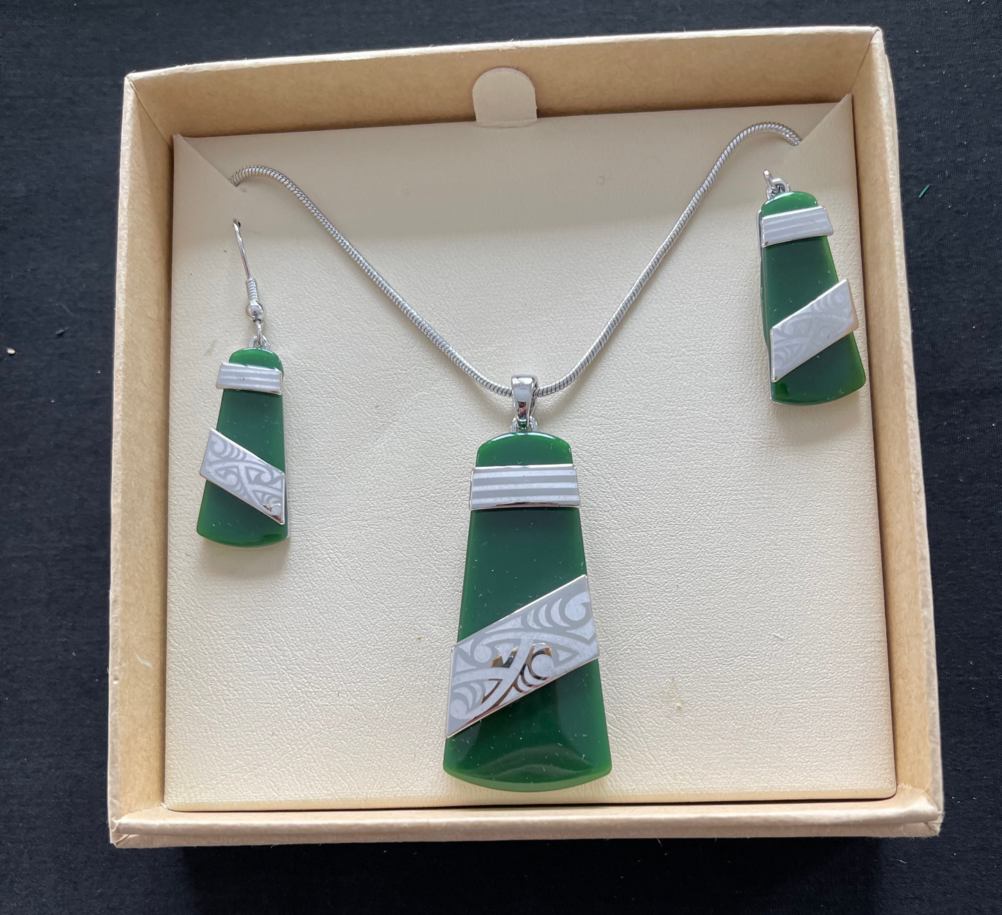 Jade Toki Necklace and Earrings