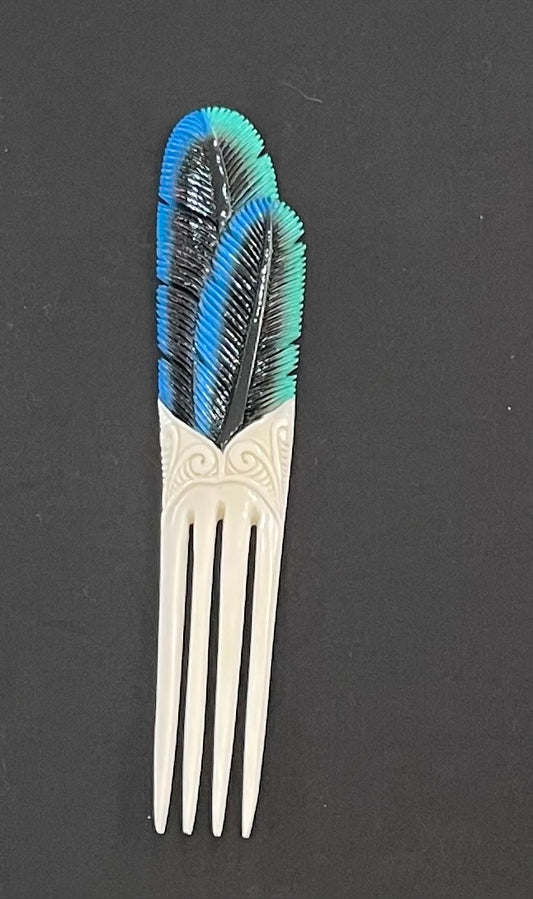 Paua Colour feather Bone Heru