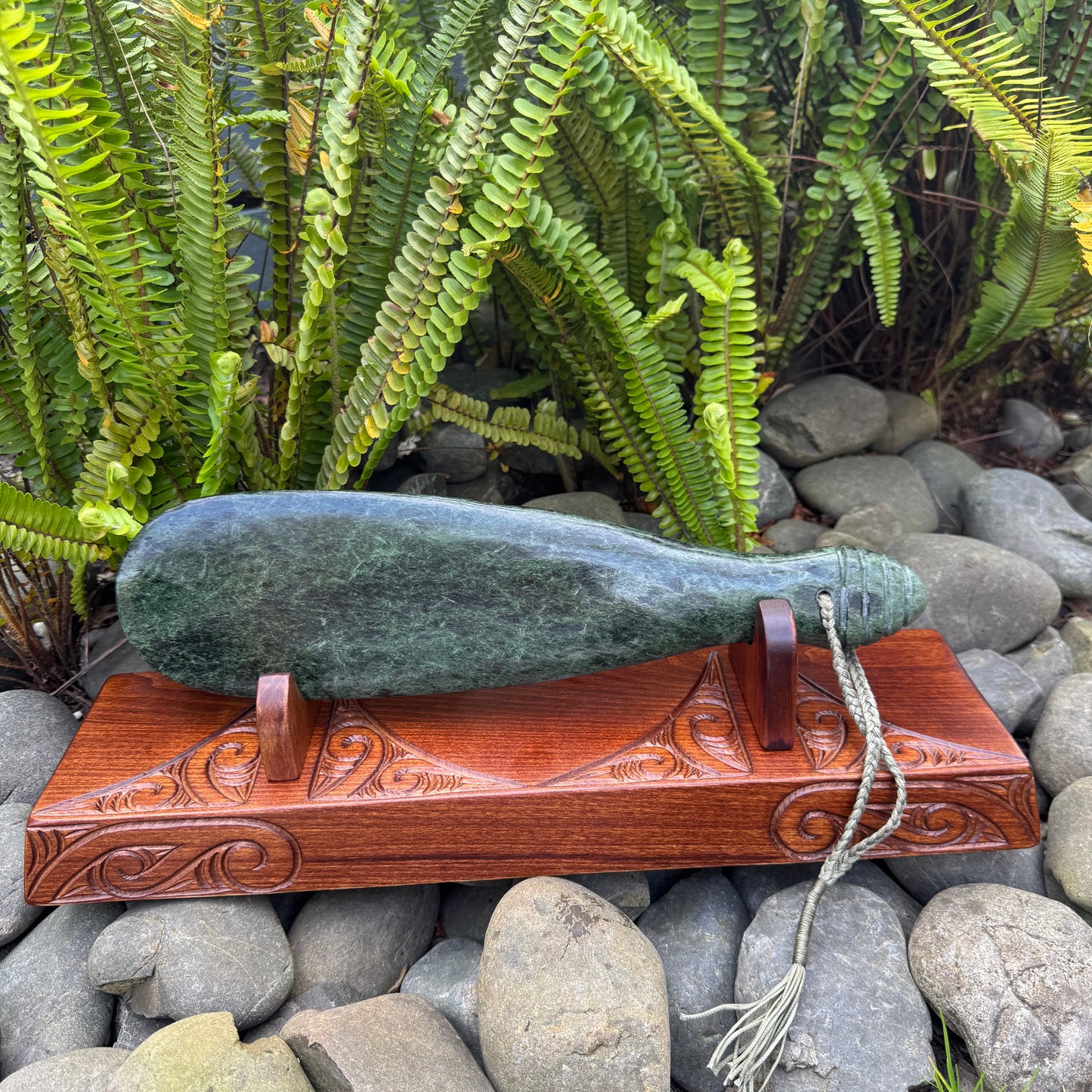Large Pounamu Mere 2