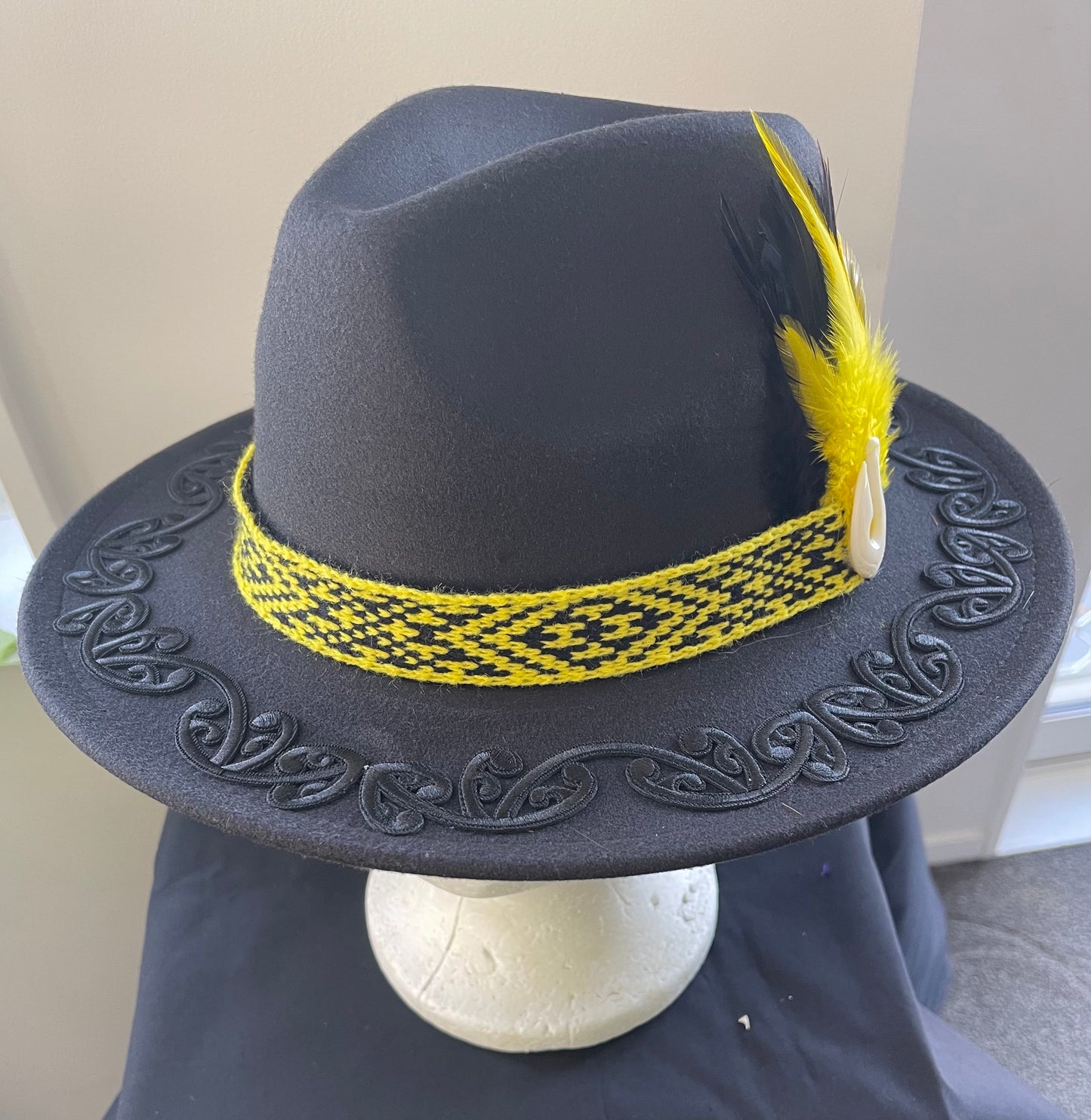 Potae - Black Fedora yellow band Felt Hat