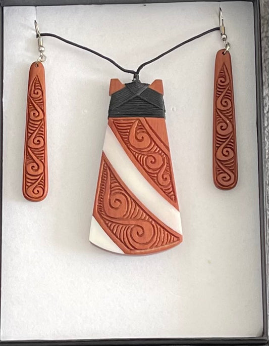 Wood and Mother of Pearl Toki Set - Bone Necklace & Earrings