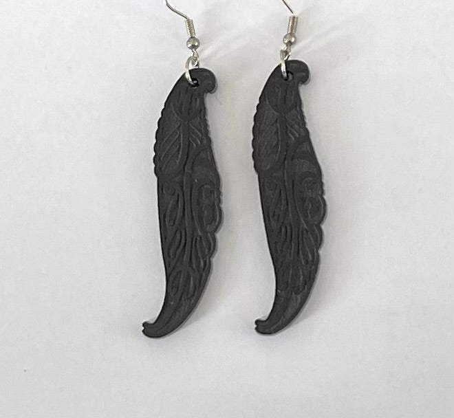 Black resin feather Earrings