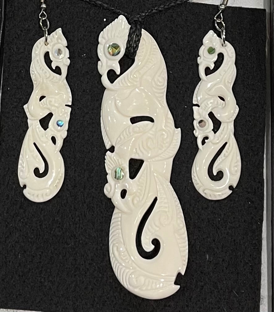 Bone Manaia Set - Bone Necklace & Earrings