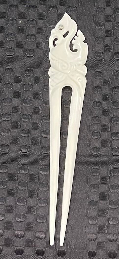 Bone Heru - Manaia Double prong