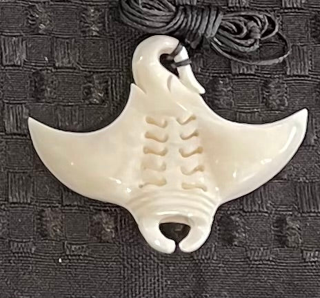 Beef Bone Stingray - Bone Carving