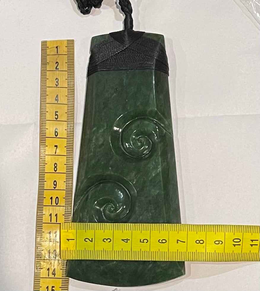 Very large Greenstone Toki - Pounamu Necklace