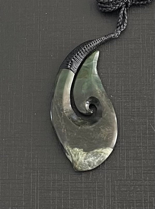 Hook Greenstone Pounamu pendant