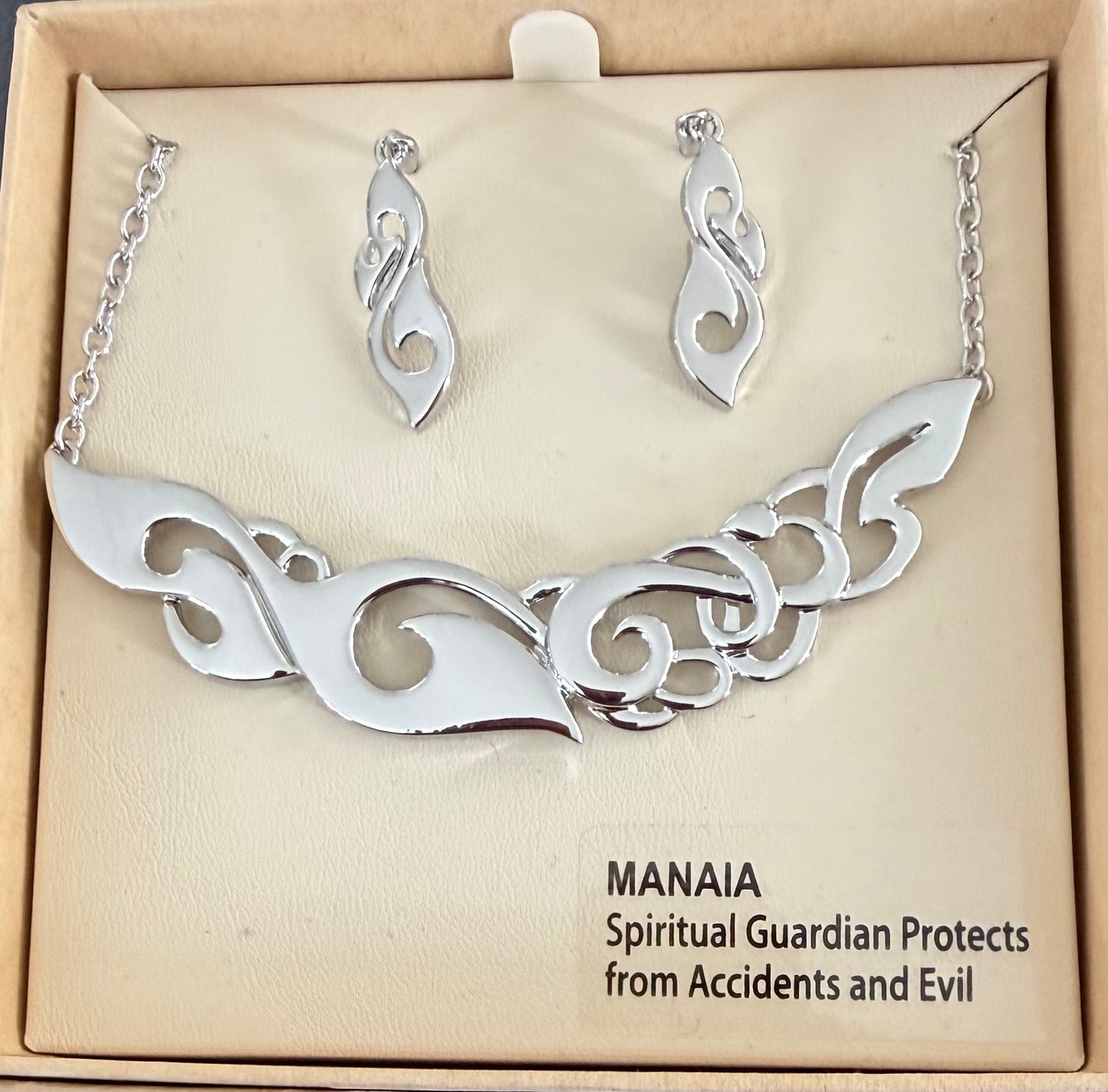 Silver Manaia Breastplate and Earrings