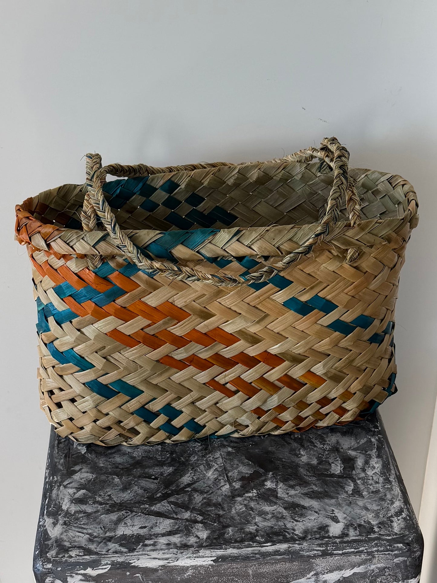 Hand weaved flax kete