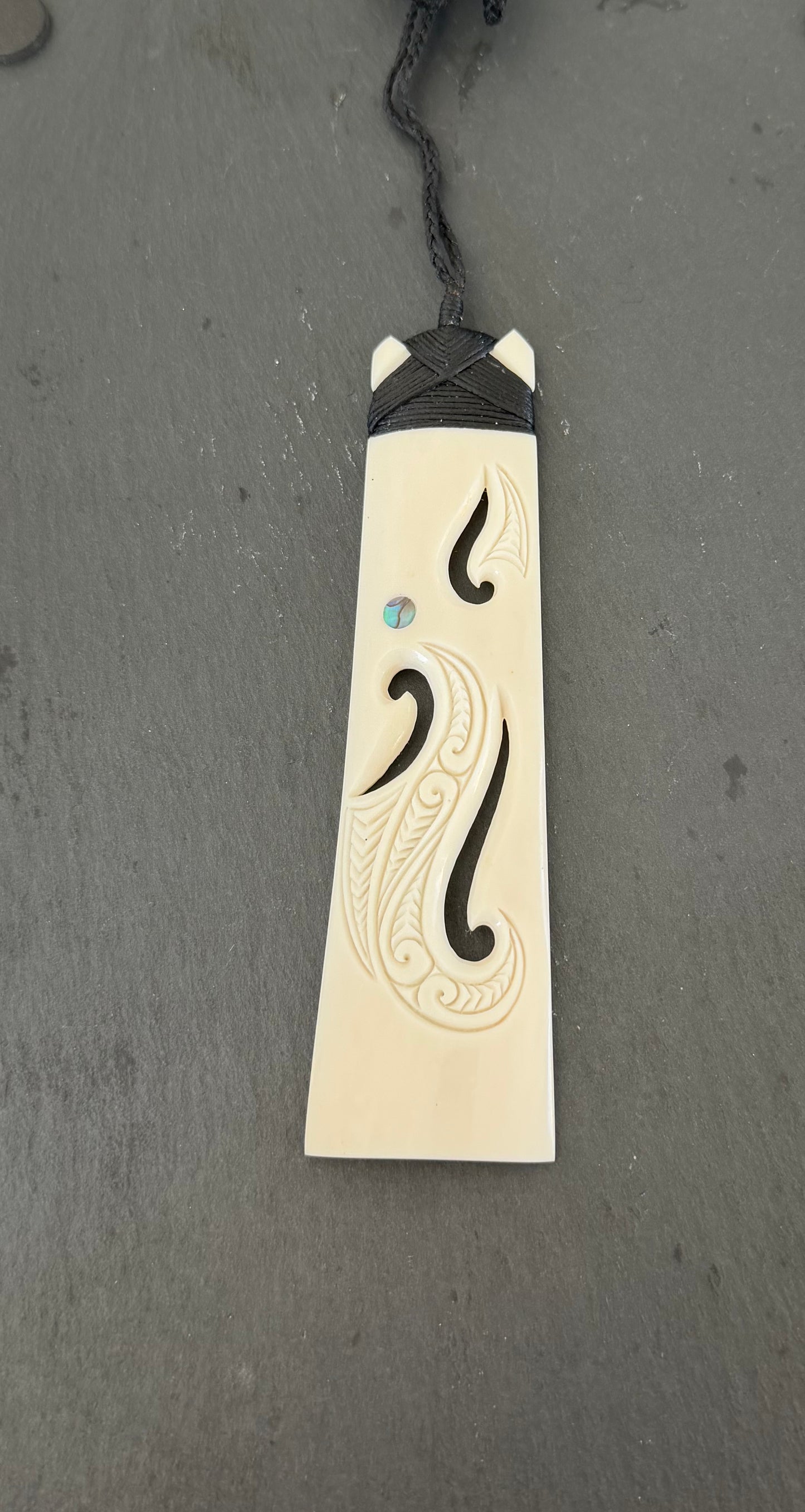 SECONDS Beef Bone Carved Toki. Check out the pictures before you buy as they are marked no3