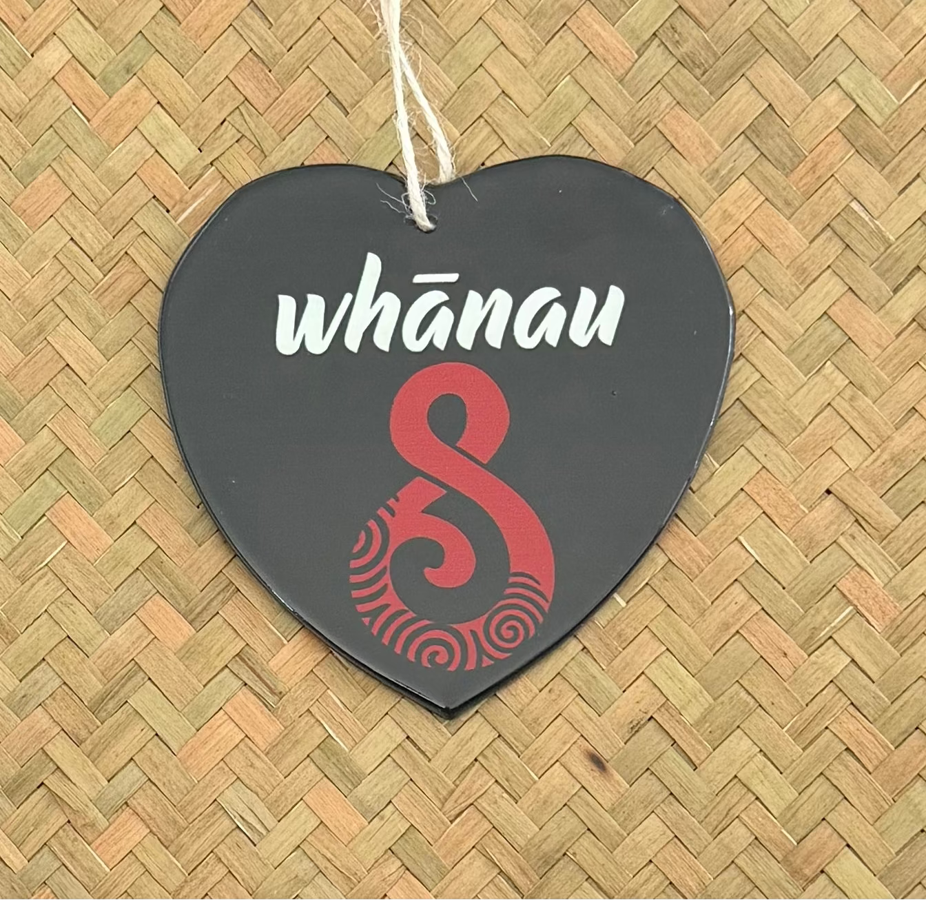 Maori glass hanging heart Whanau